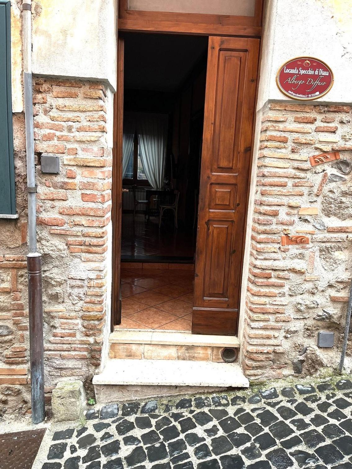 Albergo Diffuso Locanda Specchio Di Diana Nemi Eksteriør billede